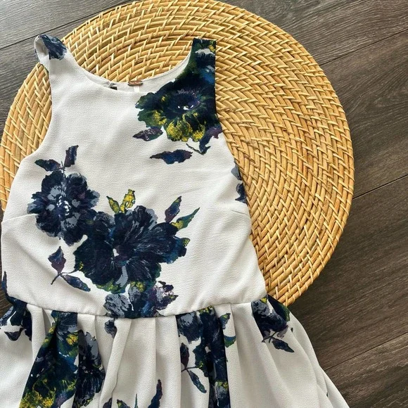 Free People Floral White Sleeveless Dress size 2 - Picture 3 of 4